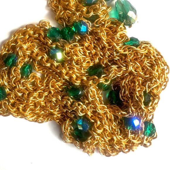 Vintage Gold-Tone Draped Chain Bib Necklace with Emerald Green Glass Beads - Picture 5 of 6